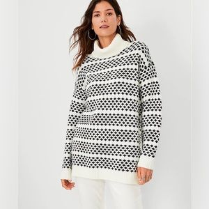 New Ann Taylor Geometric Stripe Black White Turtleneck Tunic Knit Sweater S NWT